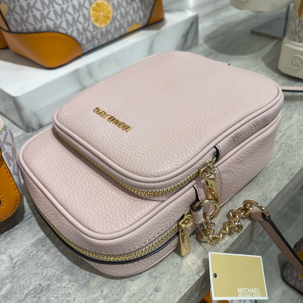MICHAEL KORS Jet Set Travel Md Pebbled Leather NS Chain Crossbody XBODY 
Powder - Picture 5 of 16